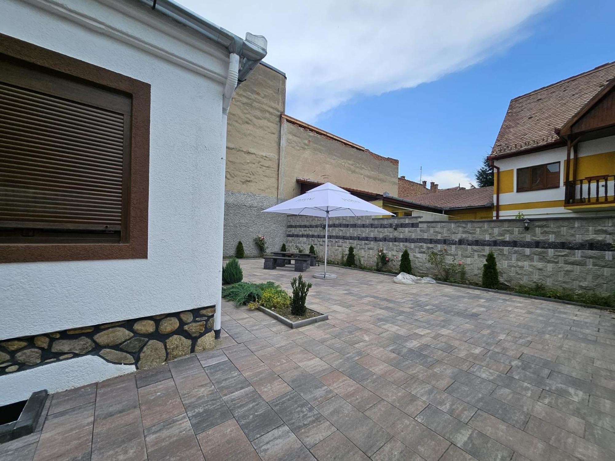 Casa Raduly - Apartament Demisol Hermannstadt Exterior foto